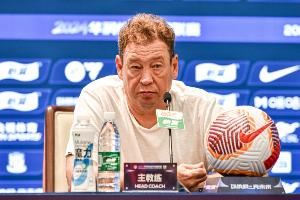 足球报:斯卢茨基担心国脚体能,申花19日将迎接本赛季最难客场