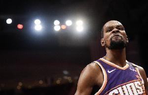  KD自吹有球技 网友说很多人都有MVP+得分王 KD：你把NBA解散算了