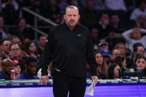 乐福调侃锡伯杜被尼克斯解雇 老詹回复：🤣🤣🤣🤣🤣