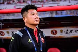 网友：李铁是你的铁哥哥？李金羽回怼：他再怎么样也是曾经的队友