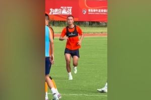 记者:孙正傲正迅速融入海牛战术体系,下轮中超有望出战