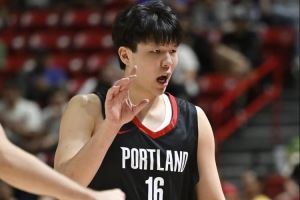  媒体人：希望接下来的时间 杨瀚森能好好休息 备战新赛季