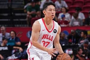  夏联场均9.6分6.6助！Shams：河村勇辉同意和公牛签下双向合同