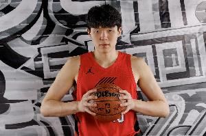  媒体人:阻碍中国篮球发展因素太多 希望杨瀚森亚洲杯出工少出力吧